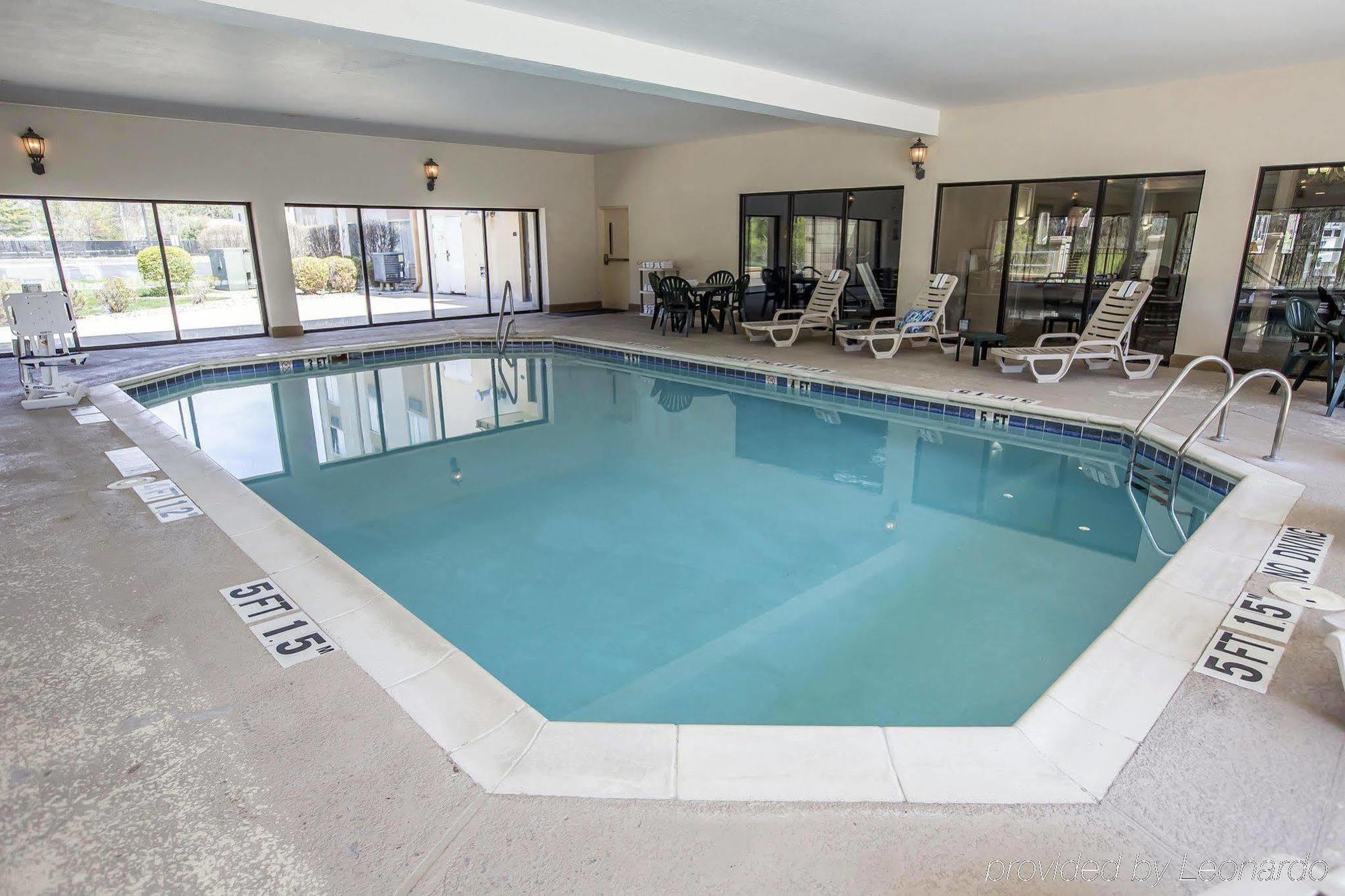 Comfort Suites University Area Notre Dame-סאות בנד מראה חיצוני תמונה